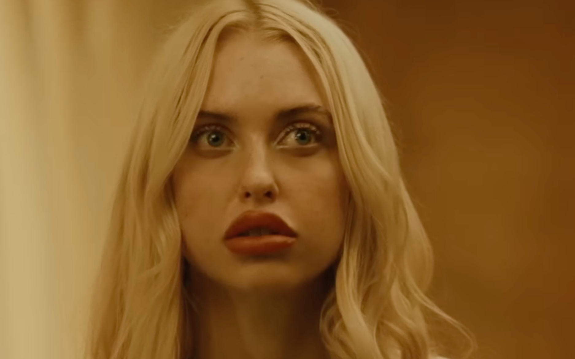 ‘Euphoria’ Actress Chloe Cherry Announces Memoir